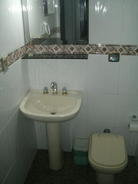 Itagua Guest House อูบาตูบา ภายนอก รูปภาพ
