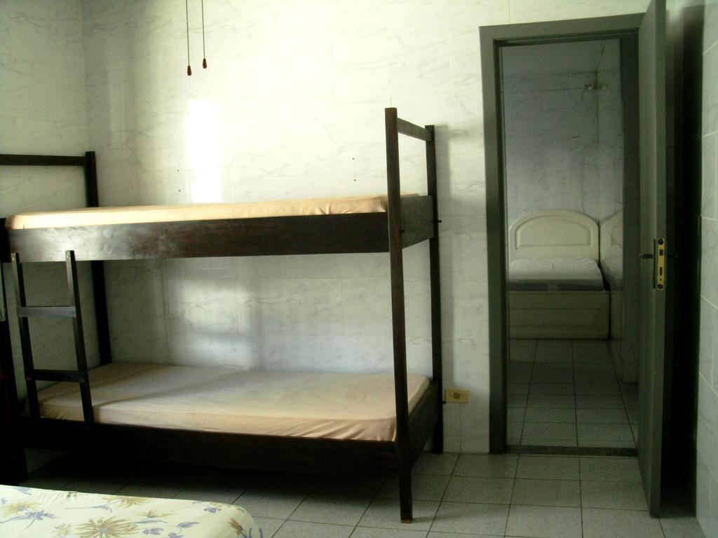 Itagua Guest House อูบาตูบา ภายนอก รูปภาพ